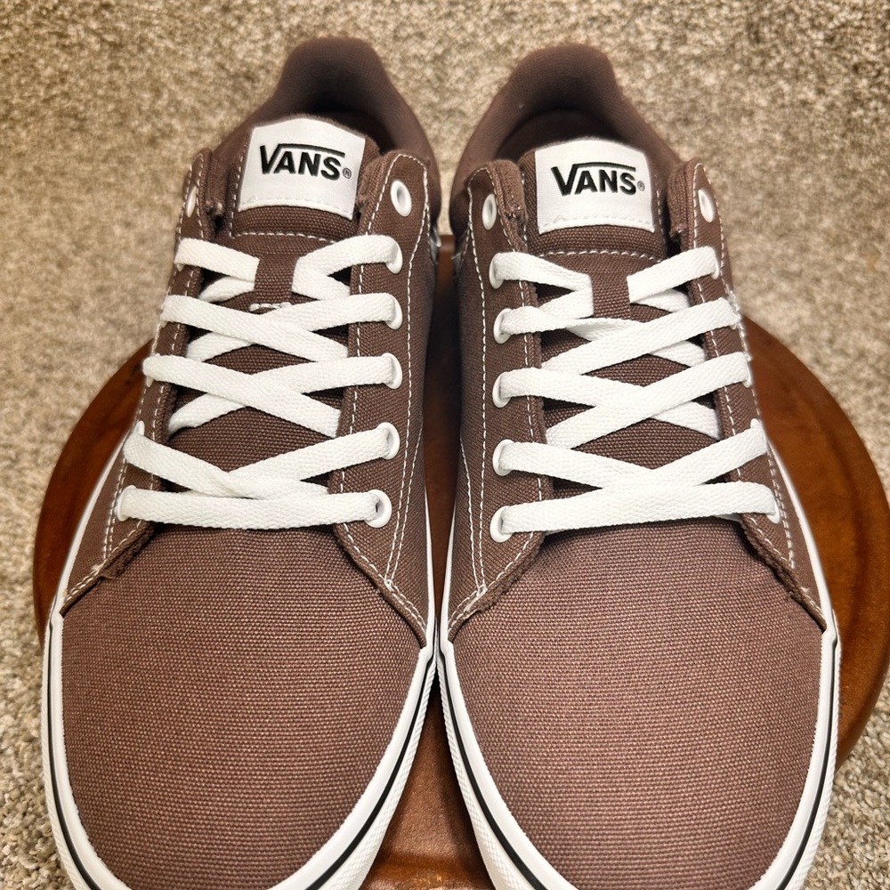 Vans sedan canvas deep taupe/white mens size 10.5 women’s size 12 New with box - Picture 2 of 9